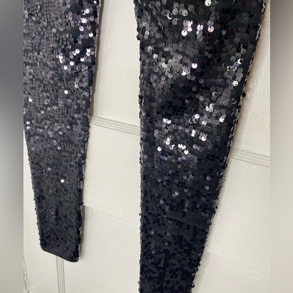 Express NWT Sequin Black Women's Skinny Legging Pants - Picture 8 of 9